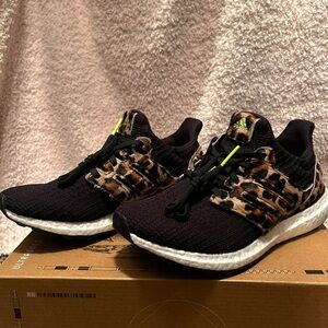 Ultraboost DNA "Animal Pack - Leopard" • Men's Size 5.5 • Women's Size 7